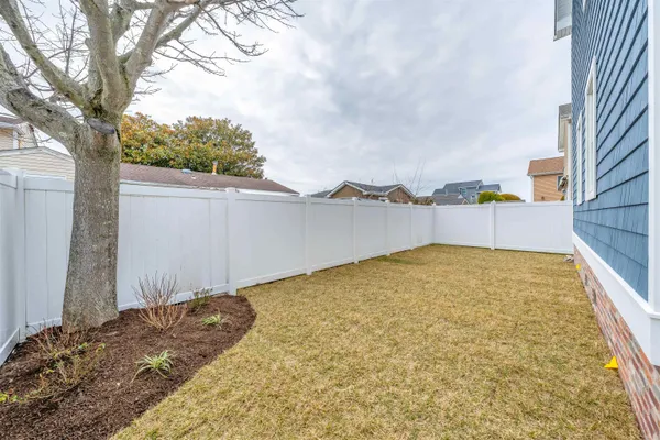 $2,324,900 | 120 East Syracuse Avenue, Wildwood Crest, NJ 08260