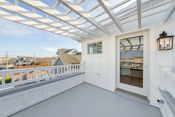 $2,324,900 | 120 East Syracuse Avenue, Wildwood Crest, NJ 08260