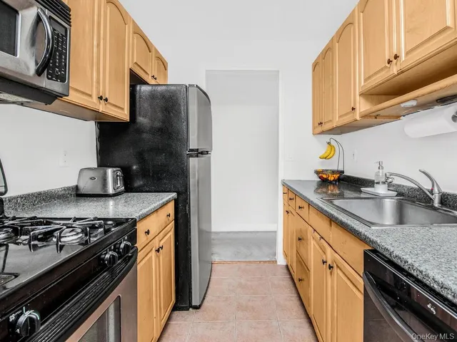 $230,000 | 505 Central Avenue, Unit 618, White Plains, NY 10606