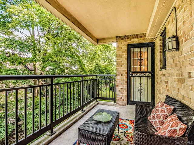 $230,000 | 505 Central Avenue, Unit 618, White Plains, NY 10606