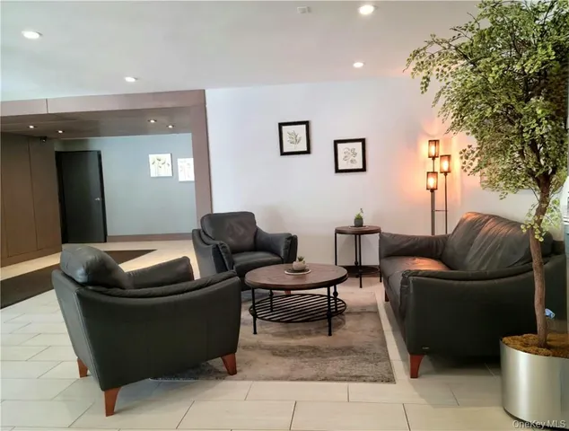 $230,000 | 505 Central Avenue, Unit 618, White Plains, NY 10606