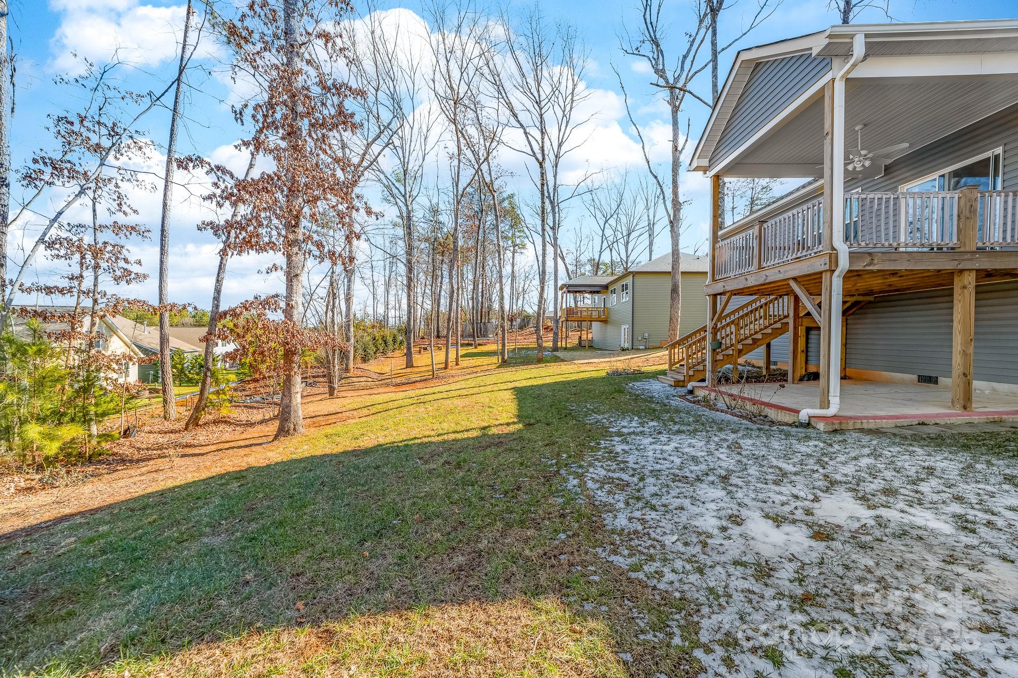 7617 Red Robin Trail Denver, NC 28037 - Photo 34 of 38 a view of yard