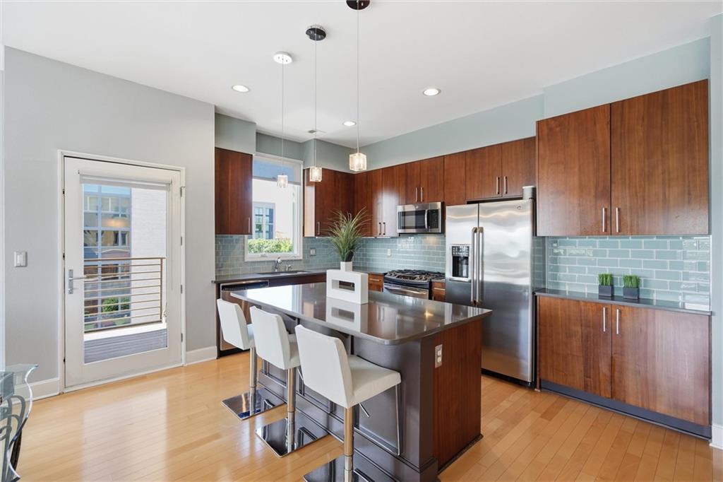 4521 Wornall Road, Unit 211 Kansas City, MO 64111 - Photo 15 of 41