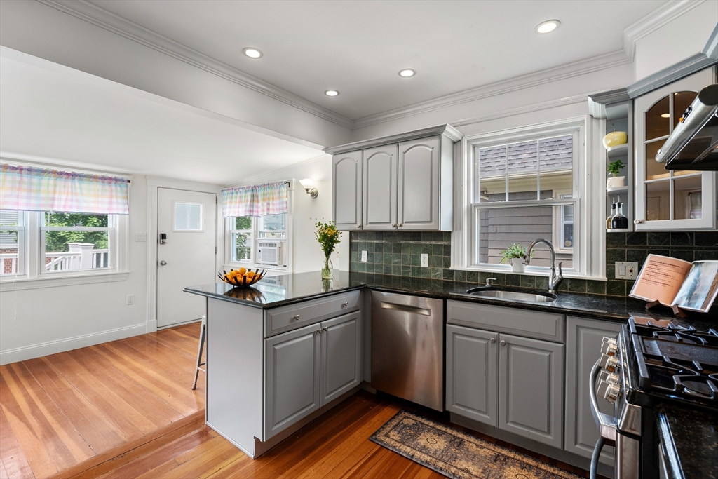 1200 Brook Road Milton, MA 02186 - Photo 5 of 31
