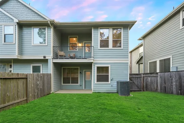$299,995 | 324 North Spotted Fern Drive, Montgomery, TX 77316