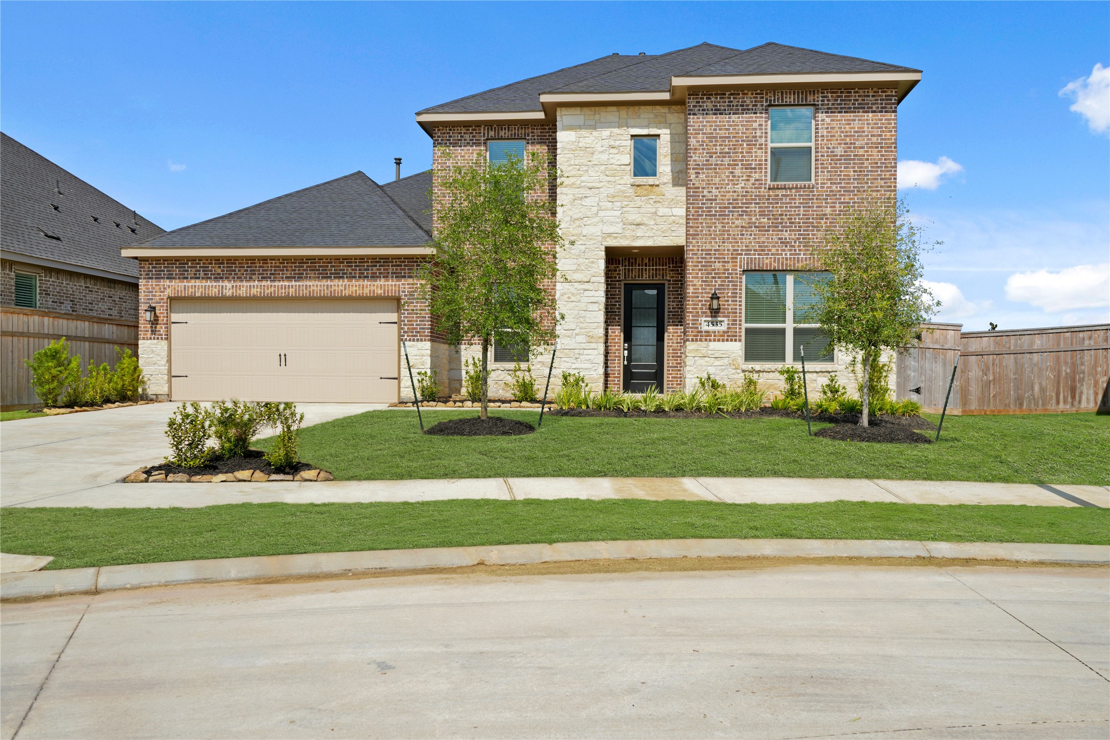 4535 Windmill Lndg Lane Fulshear, TX 77441 - Photo 2 of 42