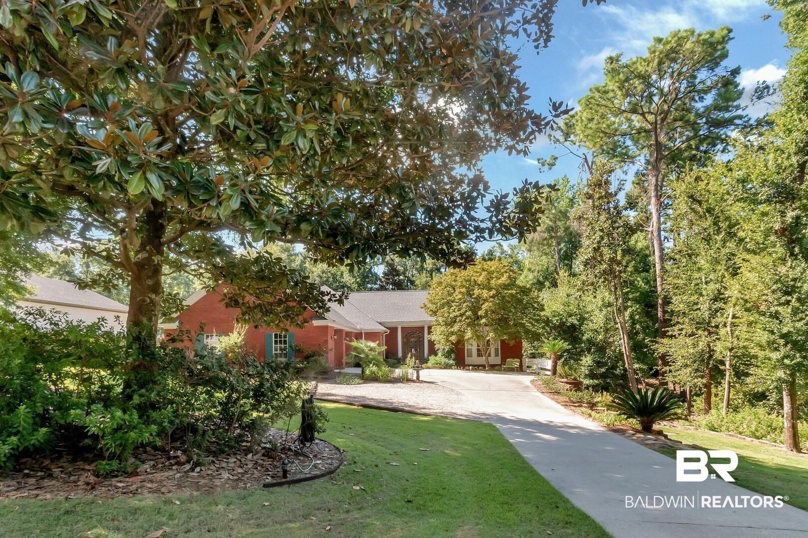 688 Deer Avenue Daphne, AL 36526 - Photo 2 of 43