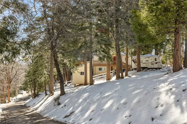 $424,000 | 337 Lookout Drive, Twin Peaks, CA 92391