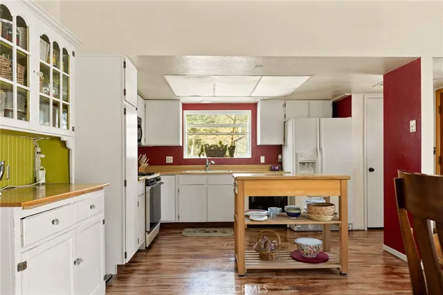 $424,000 | 337 Lookout Drive, Twin Peaks, CA 92391