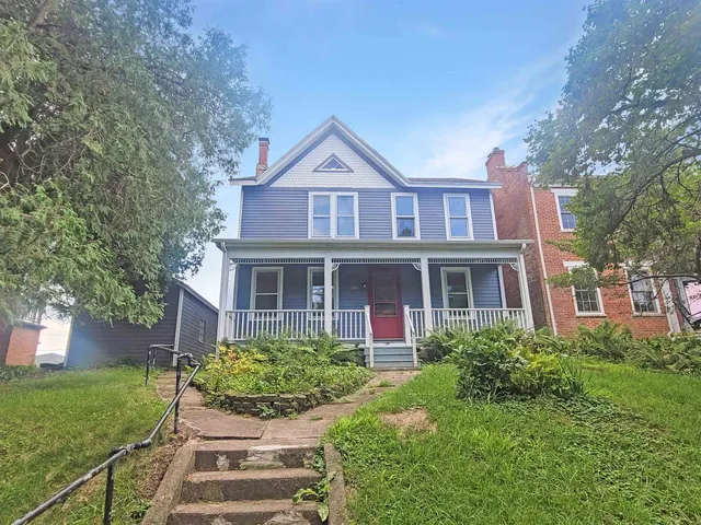 $279,900 | 310 Elk Street, Galena, IL 61036