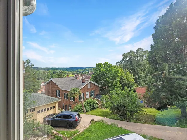 $279,900 | 310 Elk Street, Galena, IL 61036