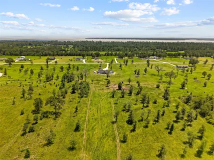 $815,000 | 565 Brushy Crk Drive, Onalaska, TX 77360
