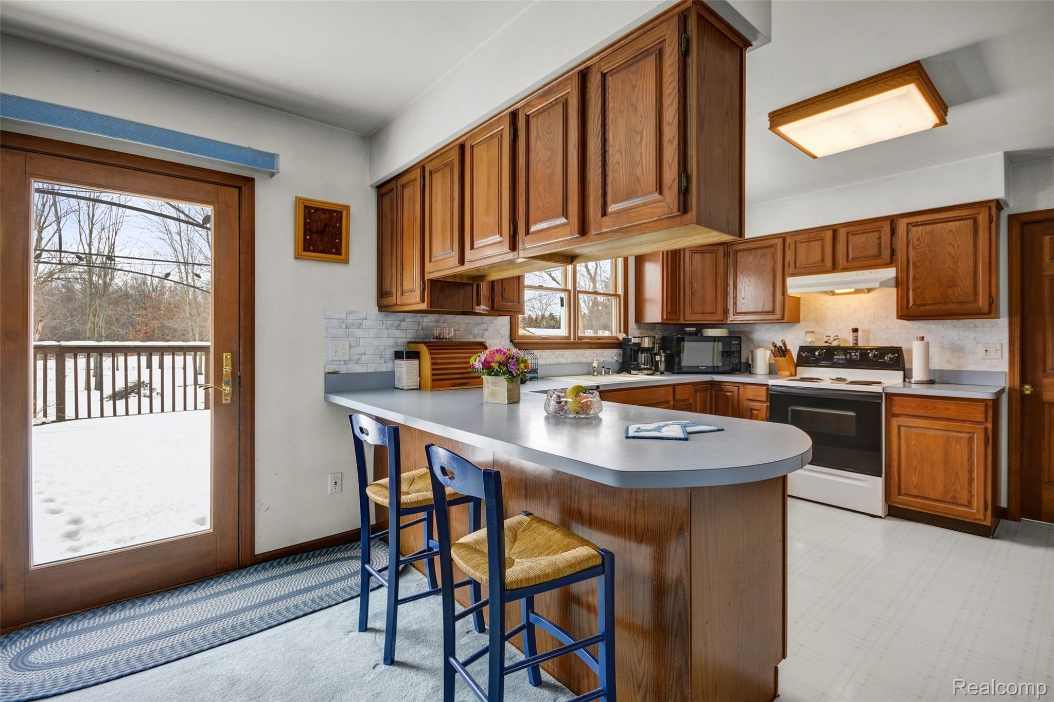 6187 Hellner Road Ann Arbor, MI 48105 - Photo 8 of 50 Hellner_22.jpg