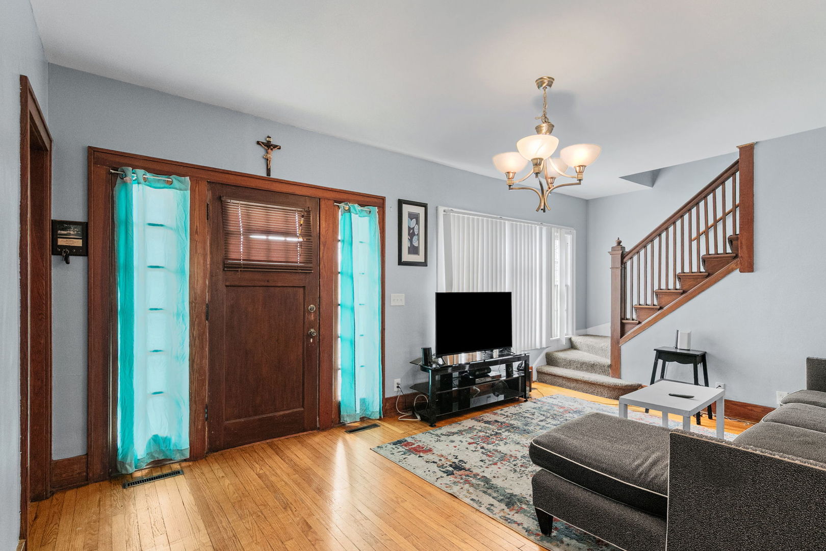 832 Bode Road Elgin, IL 60120 - Photo 2 of 19