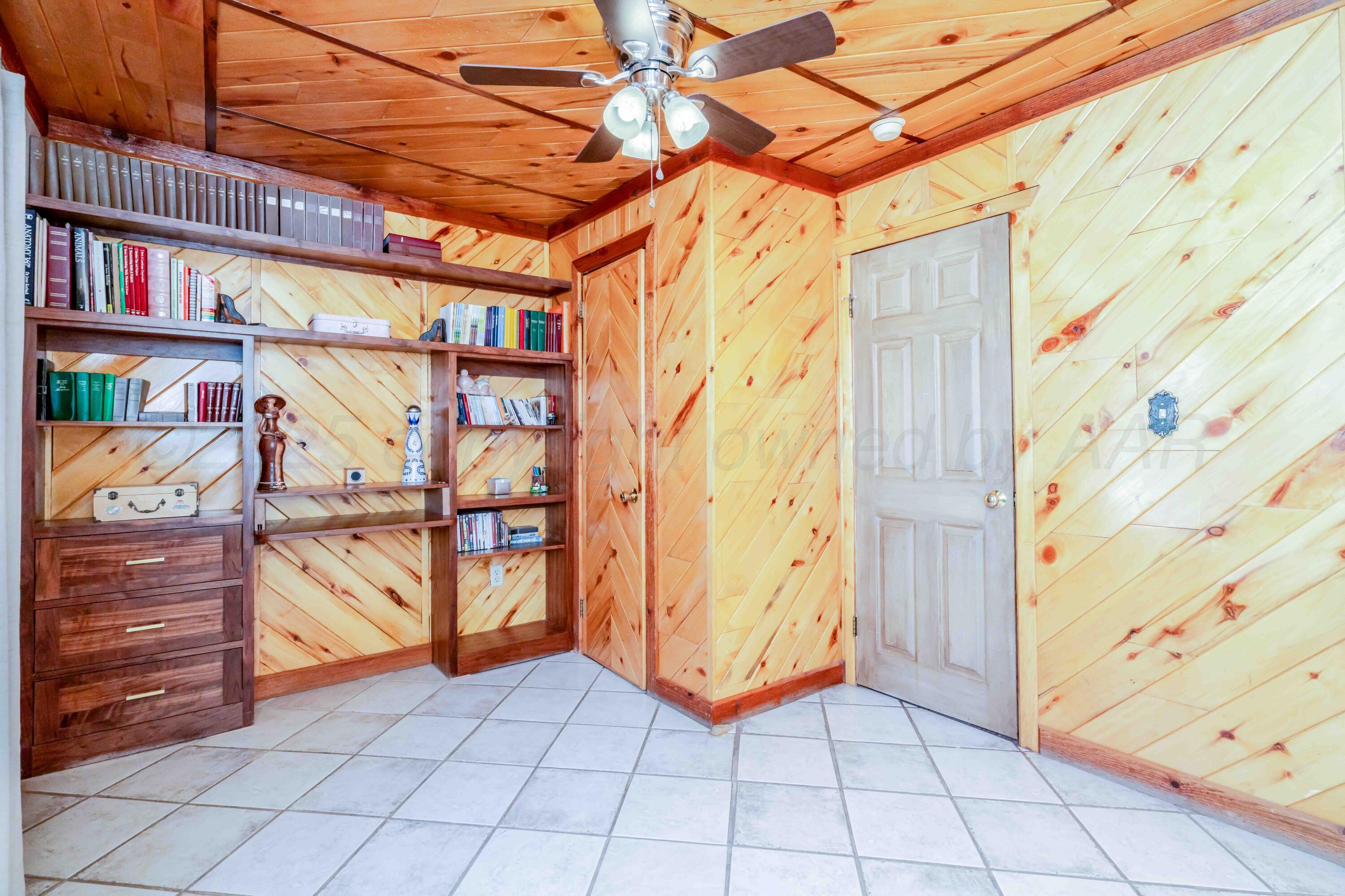 3600 Northeast 11th Avenue Amarillo, TX 79107 - Photo 13 of 25 3600 NE 11th--18