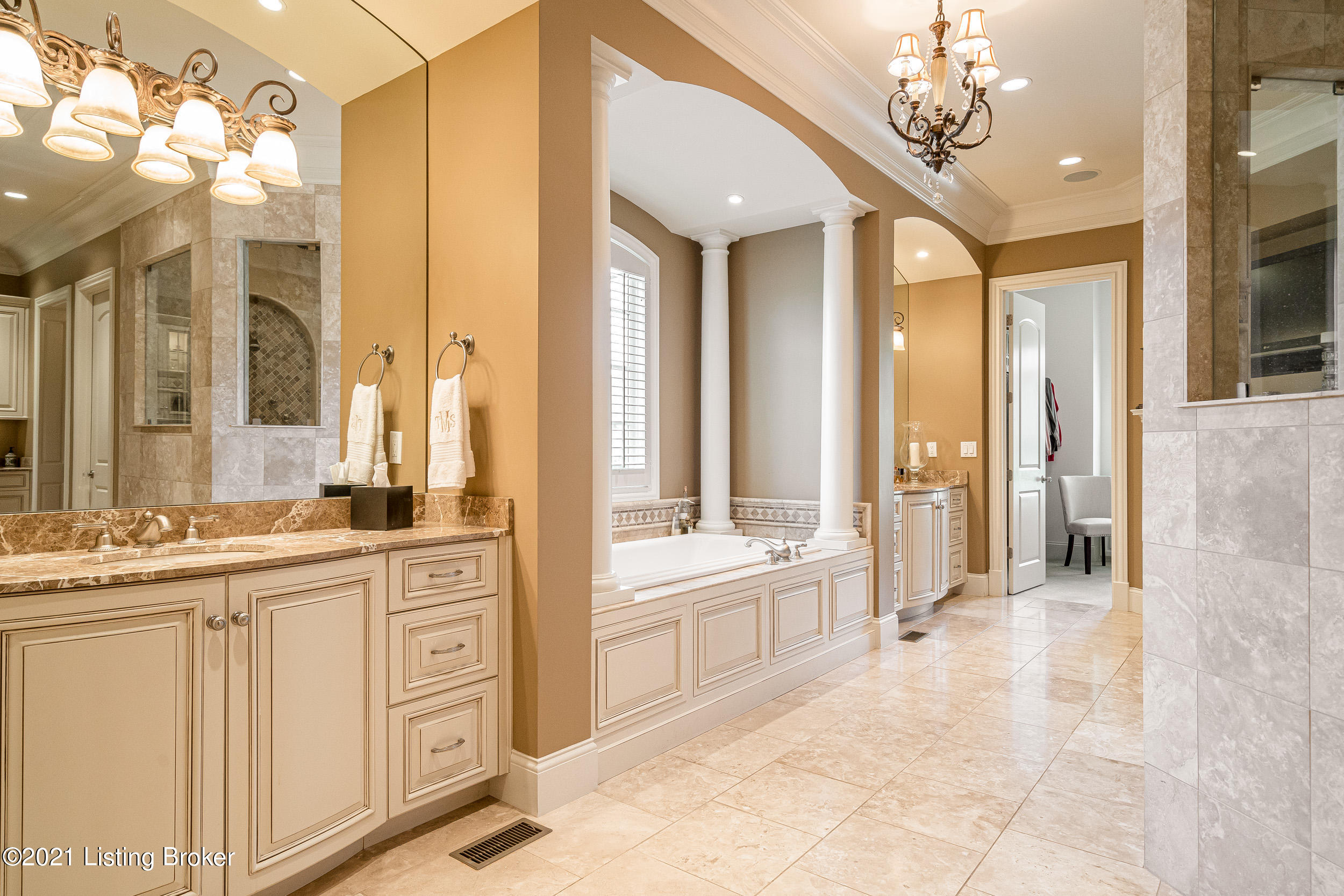 5407 Farm Ridge Lane Prospect, KY 40059 - Photo 51 of 111 soaking tub