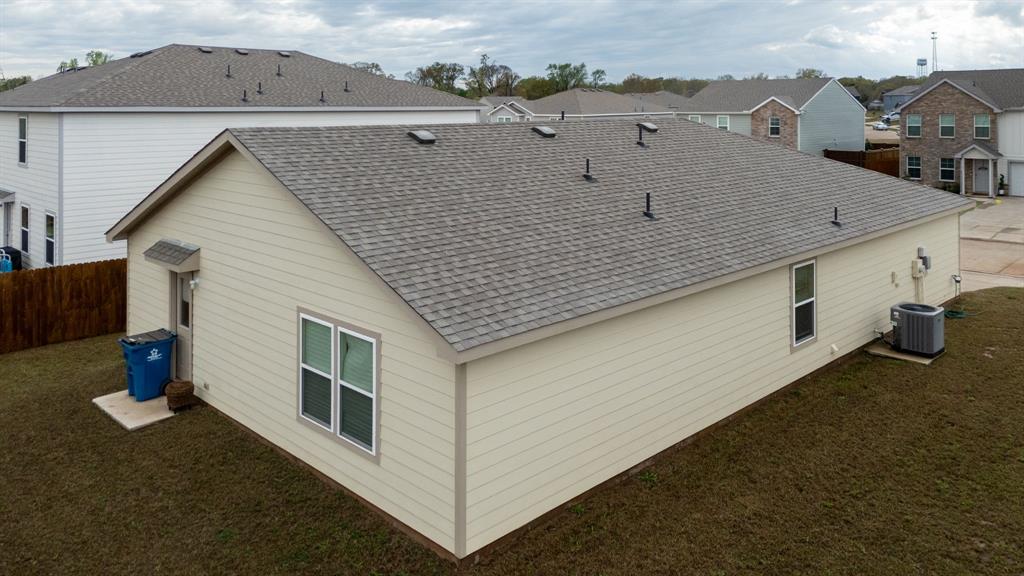 1106 Ripplewood Circle Chandler, TX 75758 - Photo 23 of 24 a view of house with yard