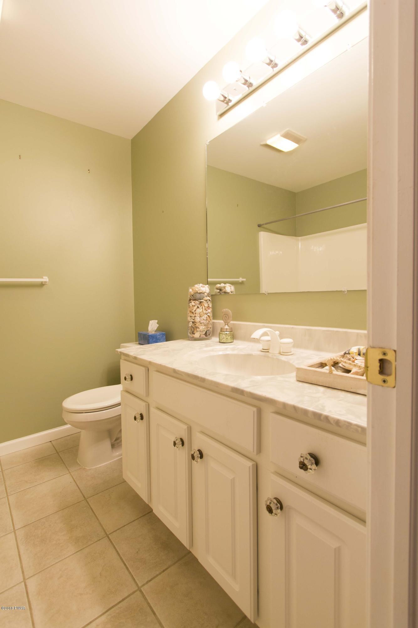381 Engvaldsen Road Hawley, PA 18428 - Photo 17 of 36