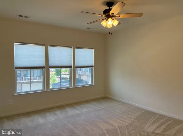 $3,500 | 43373 Southland Street, Ashburn, VA 20148