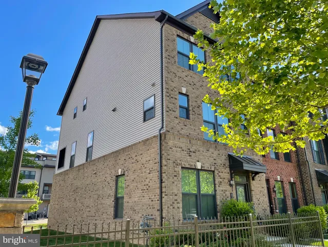 $3,500 | 43373 Southland Street, Ashburn, VA 20148