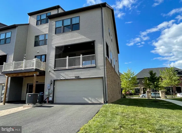 $3,500 | 43373 Southland Street, Ashburn, VA 20148