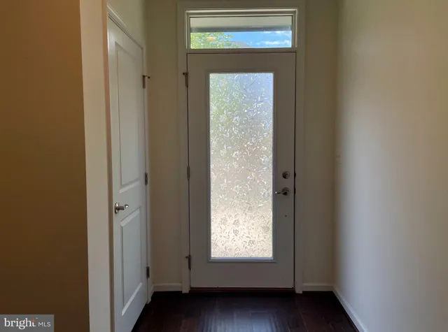 $3,500 | 43373 Southland Street, Ashburn, VA 20148