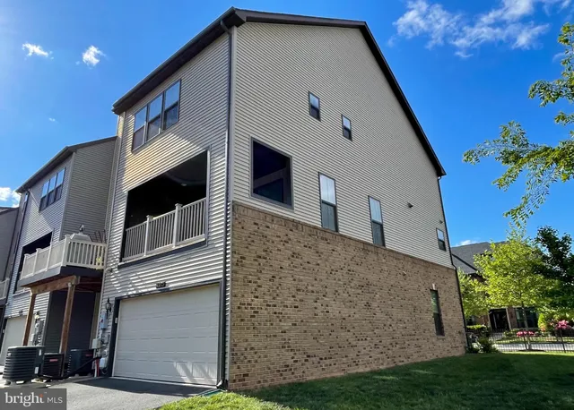 $3,500 | 43373 Southland Street, Ashburn, VA 20148