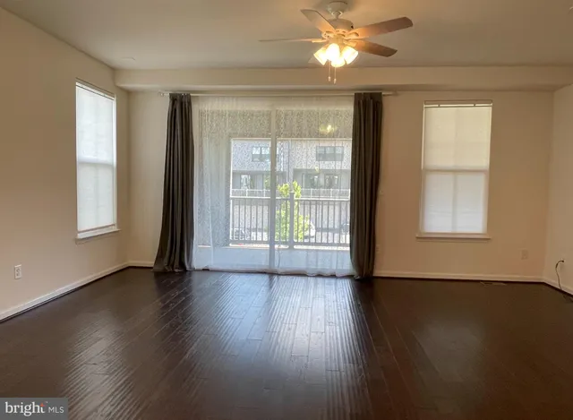 $3,500 | 43373 Southland Street, Ashburn, VA 20148