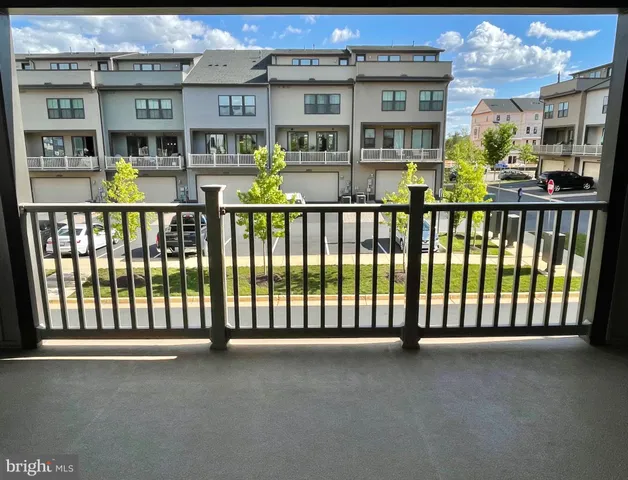 $3,500 | 43373 Southland Street, Ashburn, VA 20148