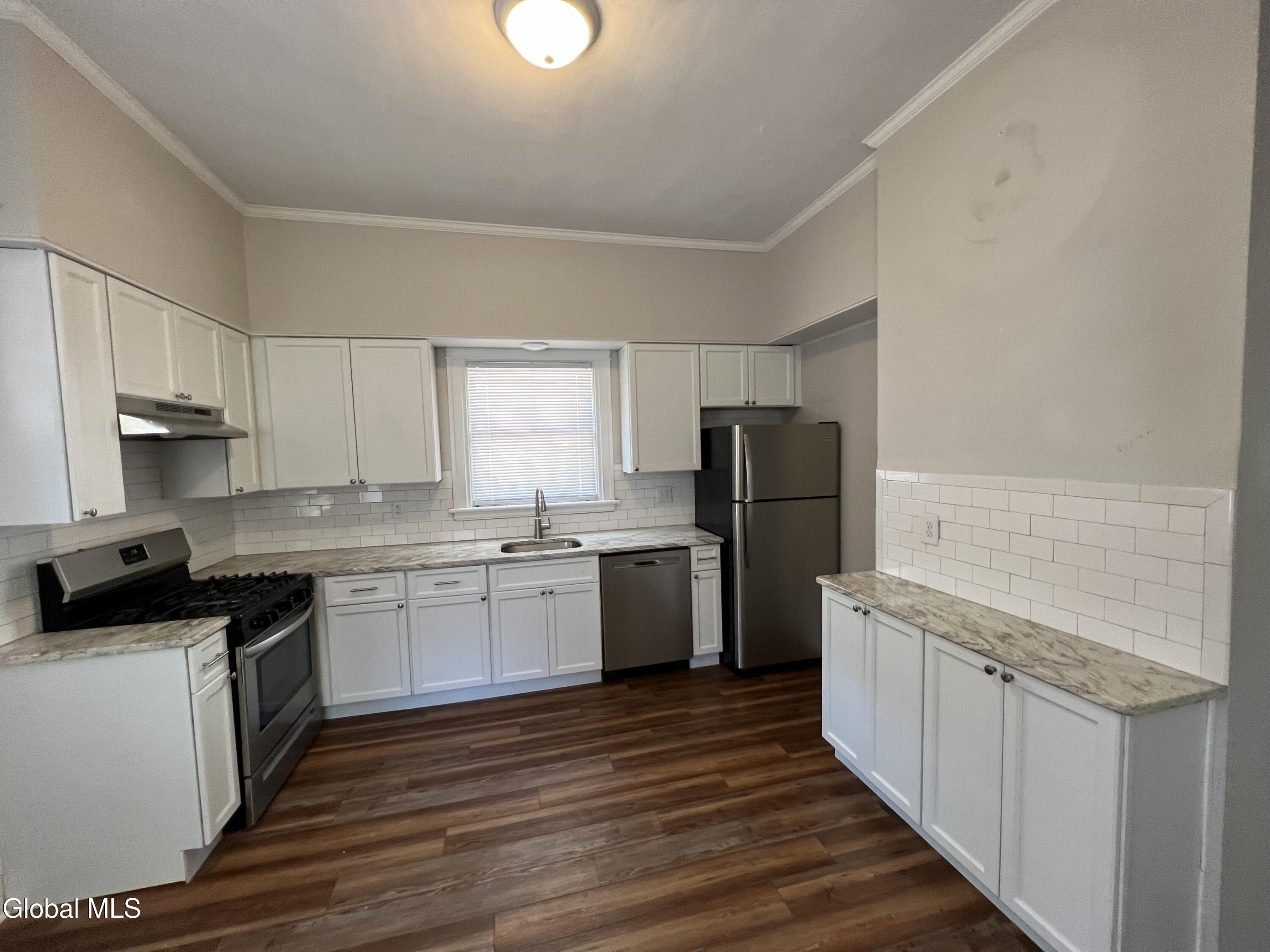 1114 Union Street, Unit 2 Schenectady, NY 12308 - Photo 7 of 34 Kitchen