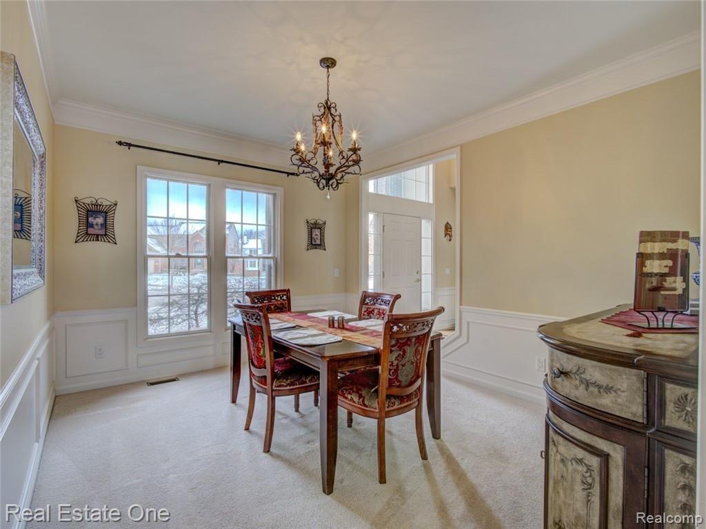 708 Enchantment Drive Rochester, MI 48307 - Photo 5 of 39 DSC00231_2_3.jpg