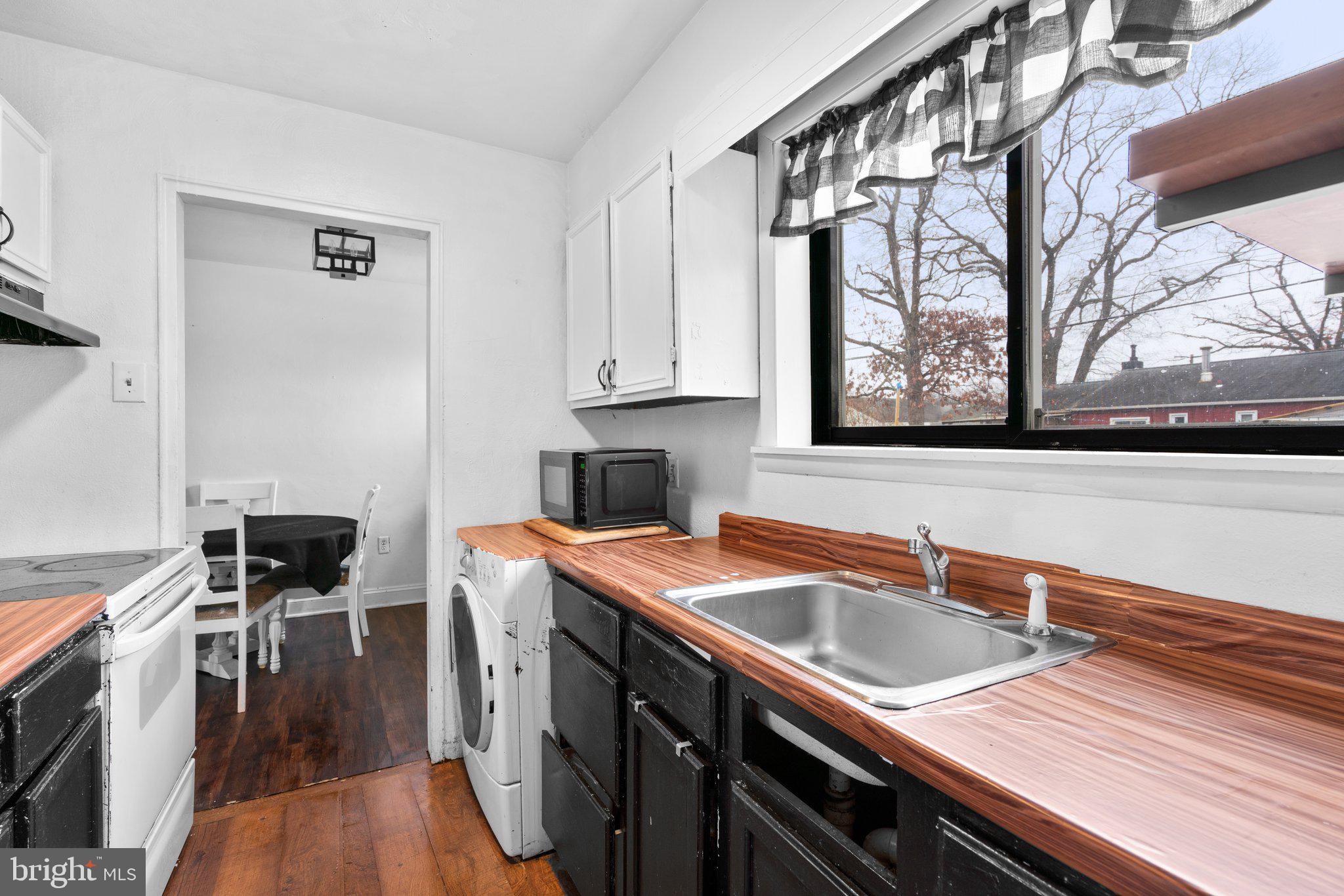 719 Cotter Road Glen Burnie, MD 21060 - Photo 9 of 18 Kitchen w/ Lots of Natural Light