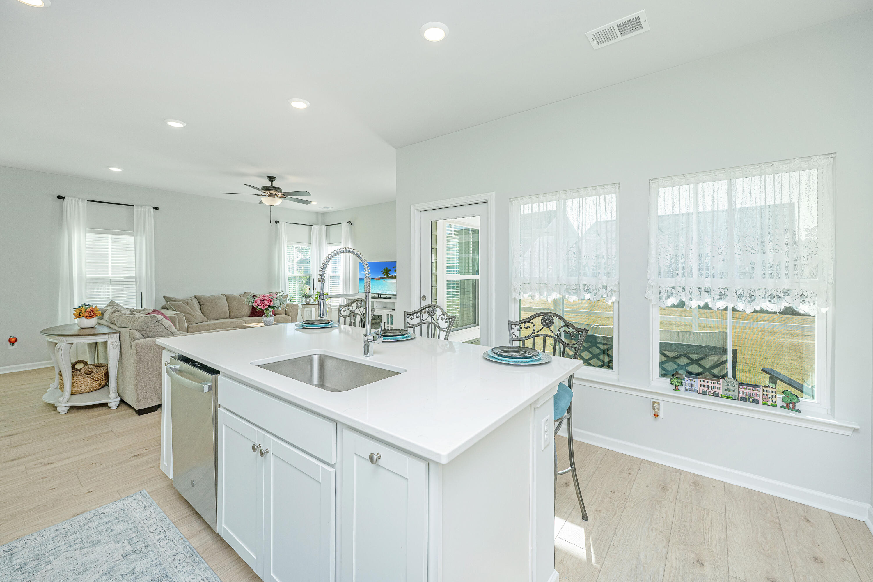 1035 Grace Field Avenue Ridgeville, SC 29472 - Photo 7 of 17 1035GraceFieldAve014