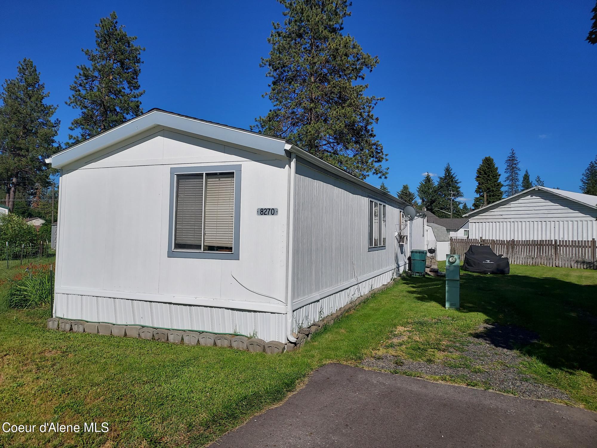 8270 West Meadow Brook Circle Rathdrum, ID 83858 - Photo 2 of 17 Rathdrum