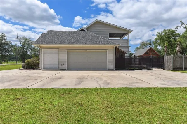 $675,000 | 212 Cedar Grove Lane, Belle Chasse, LA 70037