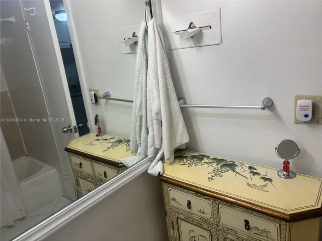 $139,800 | 26 Diplomat Parkway, Unit 2366, Hallandale Beach, FL 33009