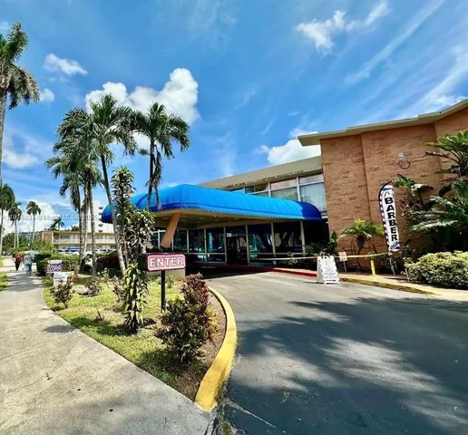 $139,800 | 26 Diplomat Parkway, Unit 2366, Hallandale Beach, FL 33009