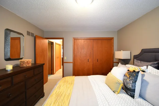 $519,900 | 17849 Wedgewood Drive, Zumbrota, MN 55992