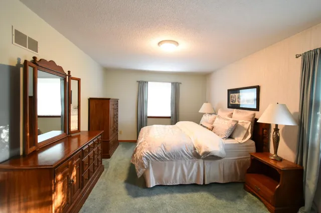 $519,900 | 17849 Wedgewood Drive, Zumbrota, MN 55992