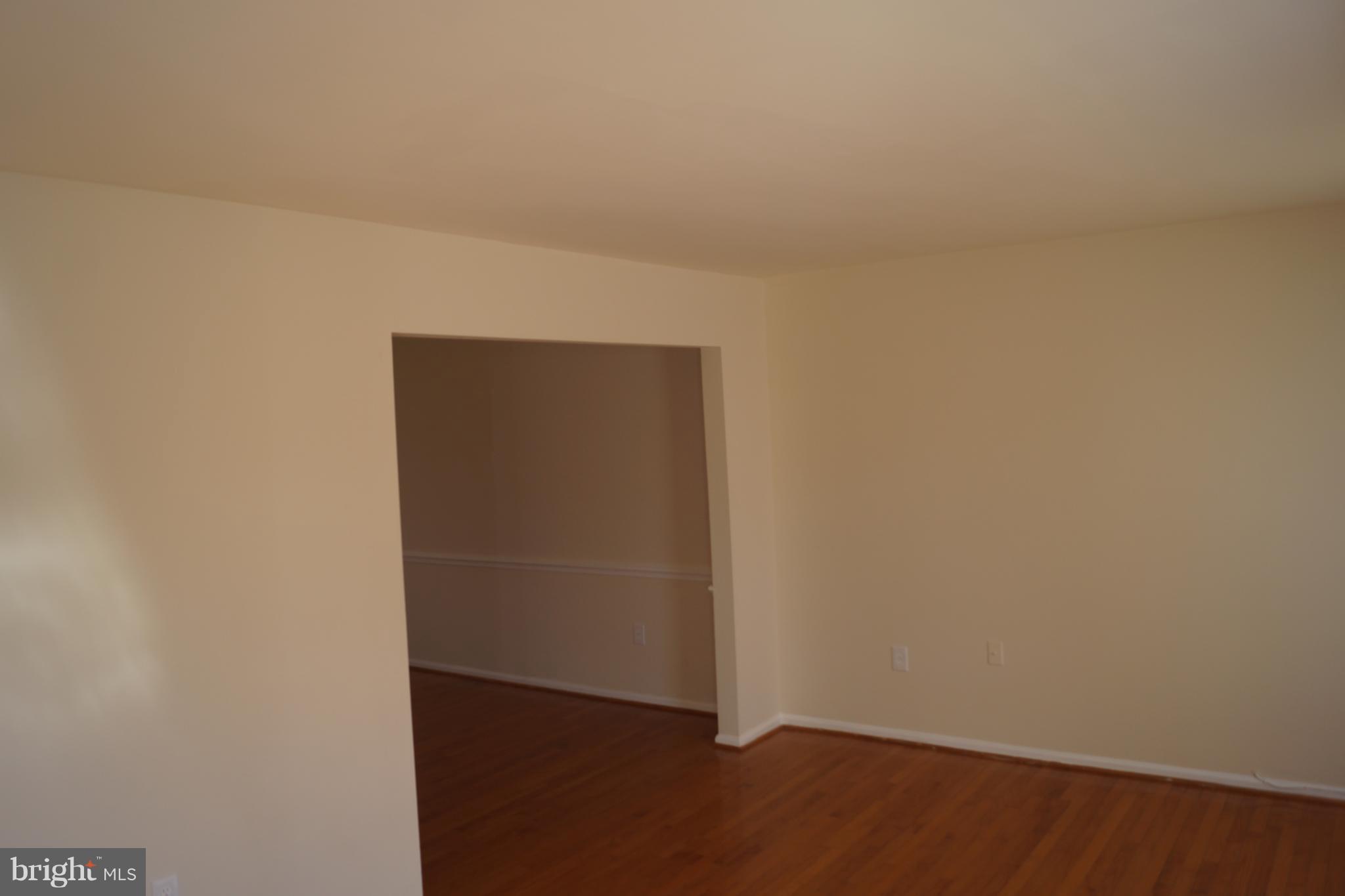 1920 Lodestone Drive Silver Spring, MD 20904 - Photo 7 of 28 Living Room