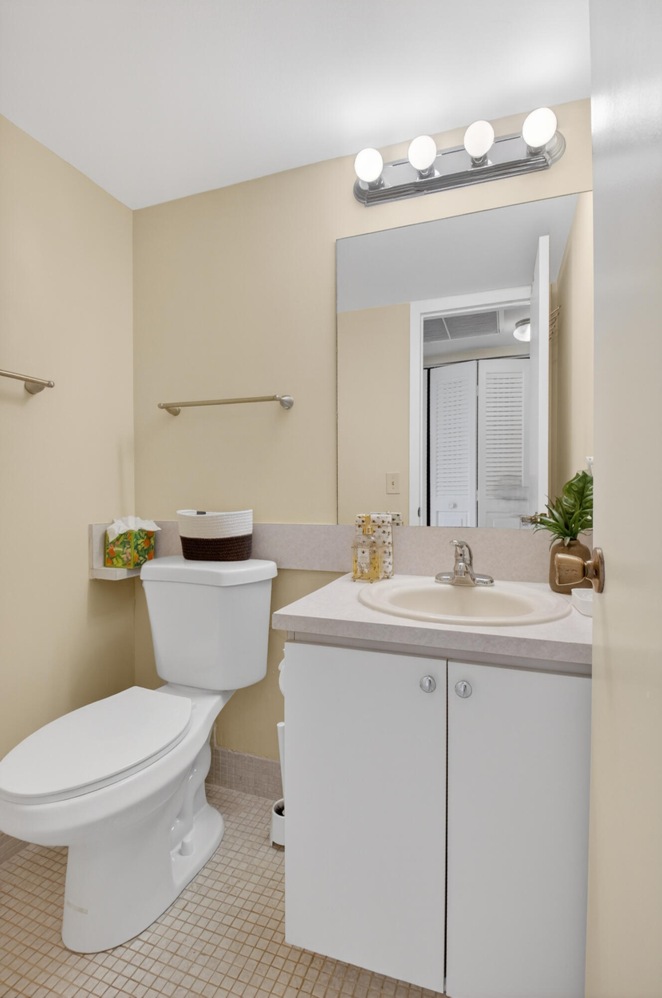 474 Mansfield K Boca Raton, FL 33434 - Photo 7 of 9 Full Bath