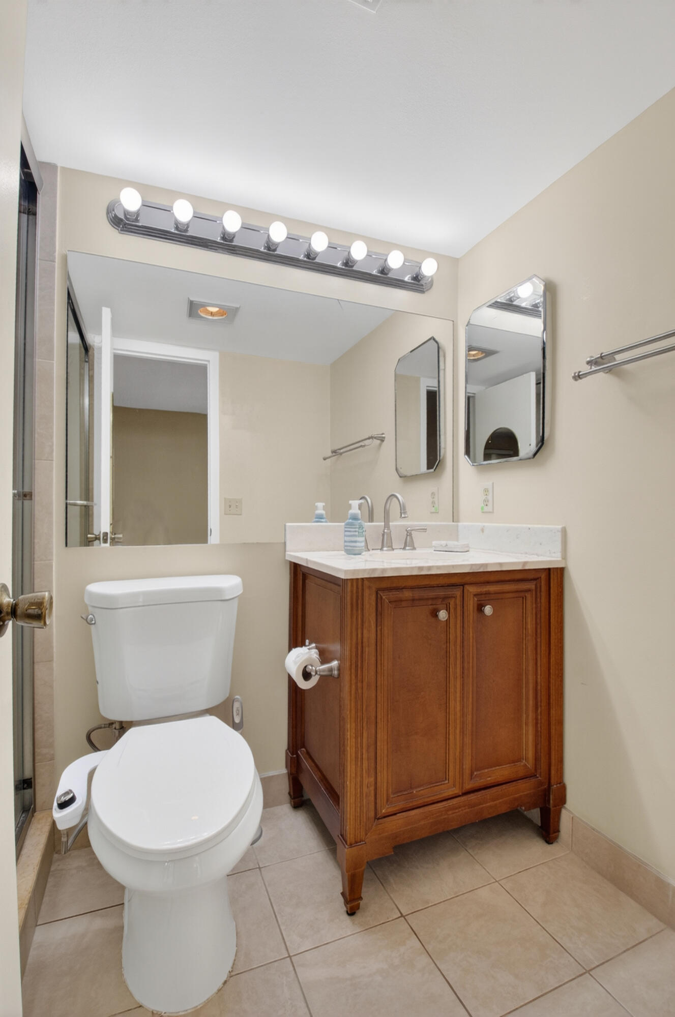 474 Mansfield K Boca Raton, FL 33434 - Photo 9 of 9 Half Bath