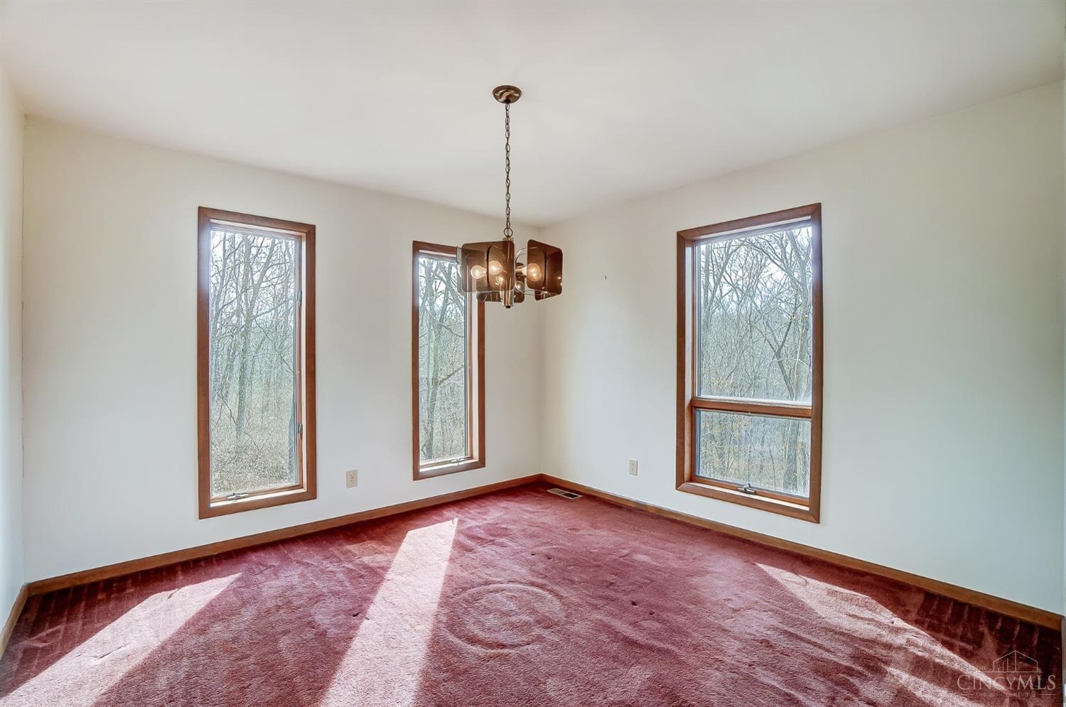 2923 Kleeman Road Cincinnati, OH 45211 - Photo 13 of 36