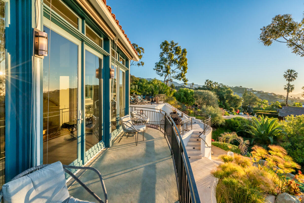 280 Loma Media Road Santa Barbara, CA 93103 - Photo 11 of 67 Living Balcony - 280 Loma Media SB 93103