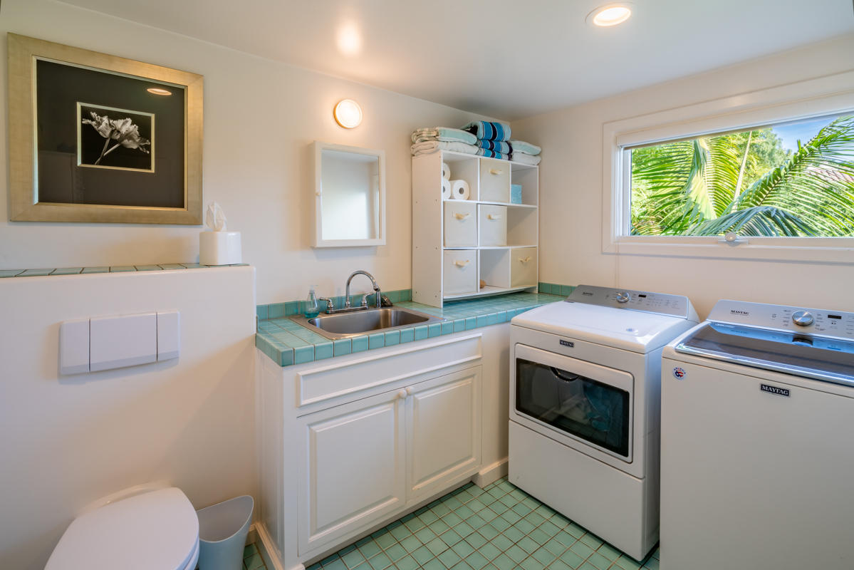 280 Loma Media Road Santa Barbara, CA 93103 - Photo 38 of 67 Bath 2 and Laundry - 280 Loma Media SB