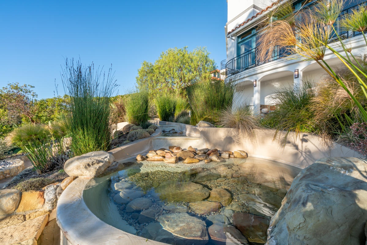280 Loma Media Road Santa Barbara, CA 93103 - Photo 43 of 67 Fountain Pool - 280 Loma Media SB 93103