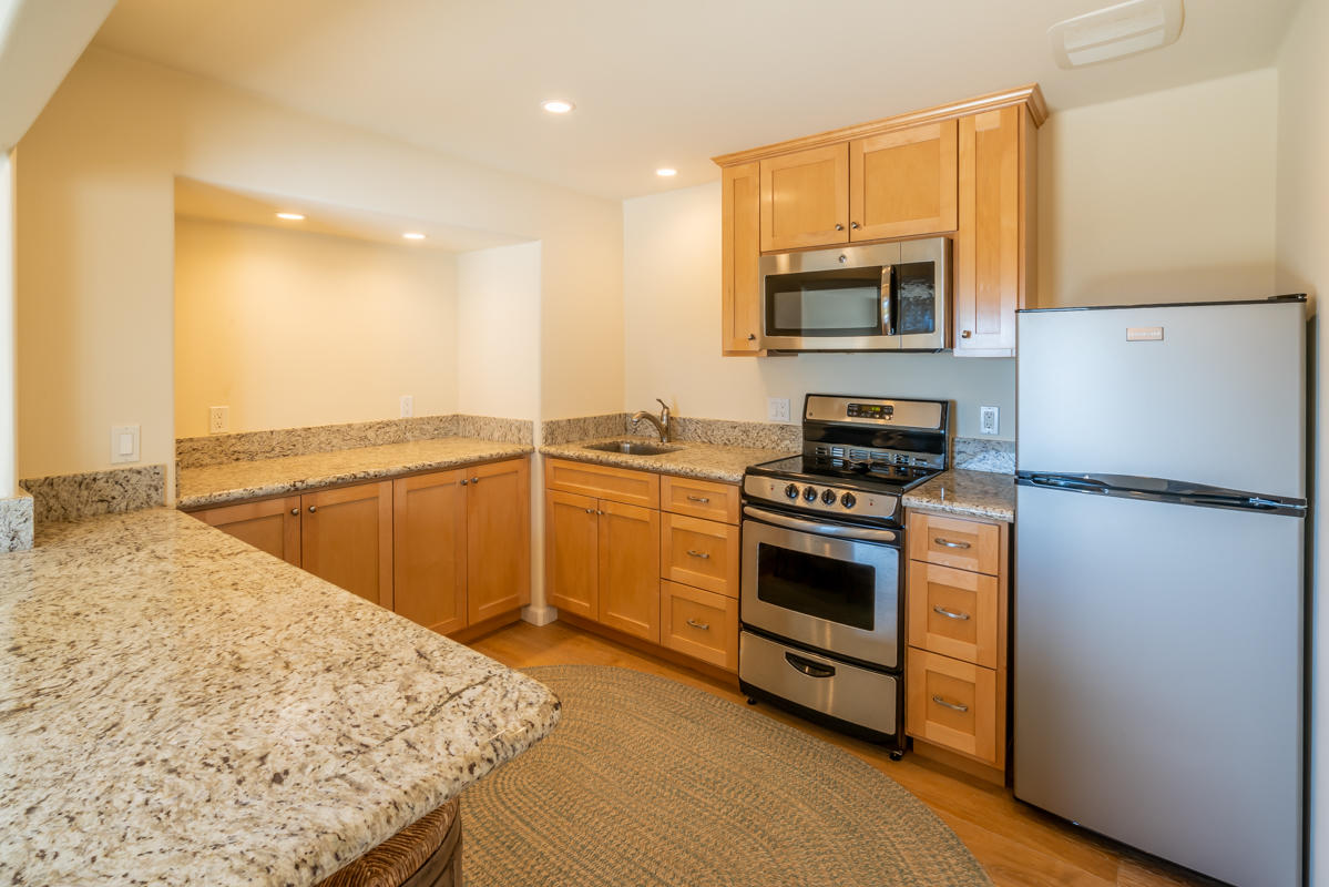 280 Loma Media Road Santa Barbara, CA 93103 - Photo 45 of 67 Guest Apartment Kitchenette