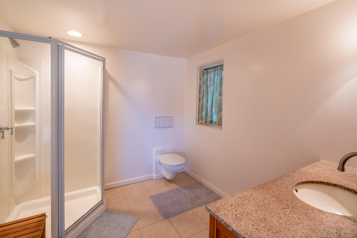 280 Loma Media Road Santa Barbara, CA 93103 - Photo 48 of 67 Guest Apartment Bath - 280 Loma Media