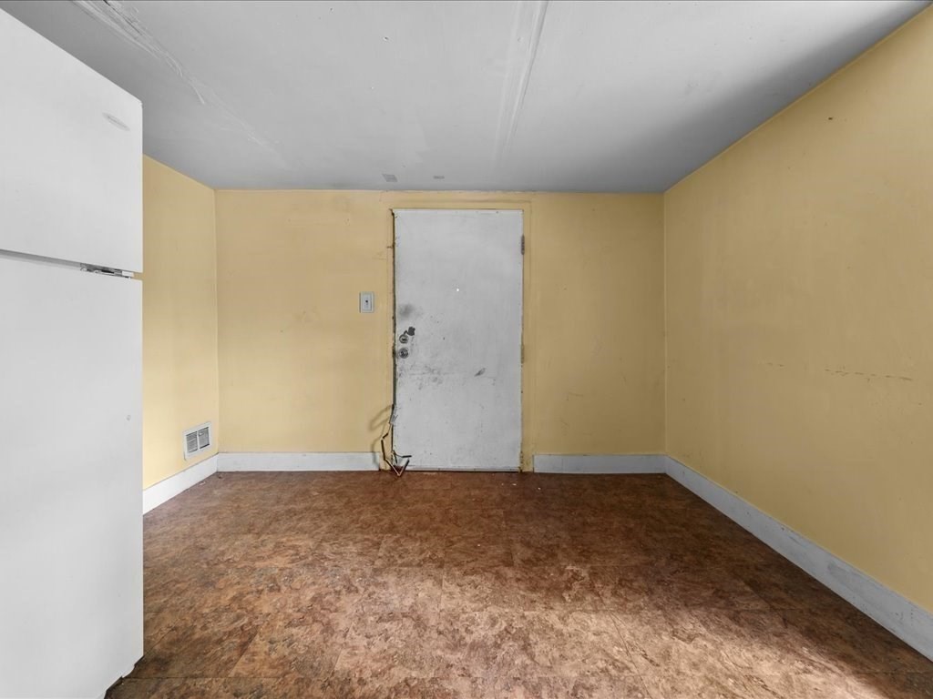 13 Hamilton Street Framingham, MA 01701 - Photo 15 of 37