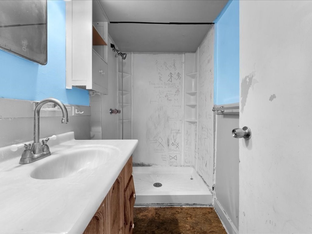 13 Hamilton Street Framingham, MA 01701 - Photo 21 of 37